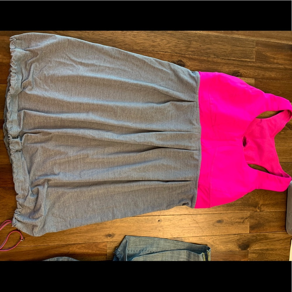 Lululemon Athletica pink top with built-in bra